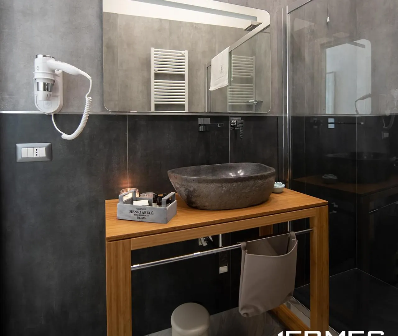 Pensionat Hermes Rooms For Tourists Neapel
