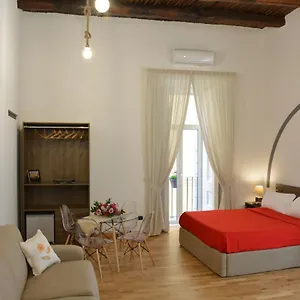 Domus 25 נאפולי