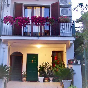 בית נופש Casa Dei Fiori 