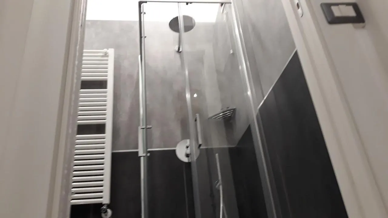 Hermes Rooms For Tourists Neapel