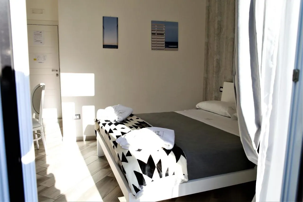 ** Gasthof Hermes Rooms For Tourists Neapel Italien