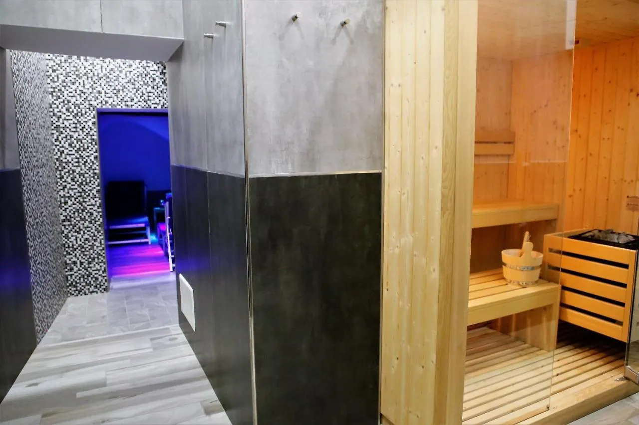 Hermes Rooms For Tourists Neapel 2*,  Italien